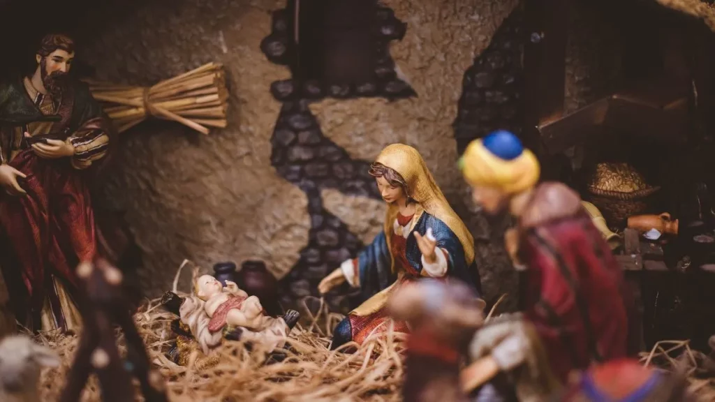 crib-hopping-in-christmas-goa