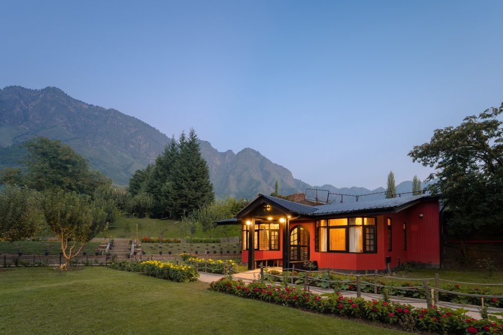 The Red Cottage, Luxury Villas in Srinagar - Lohono Stays