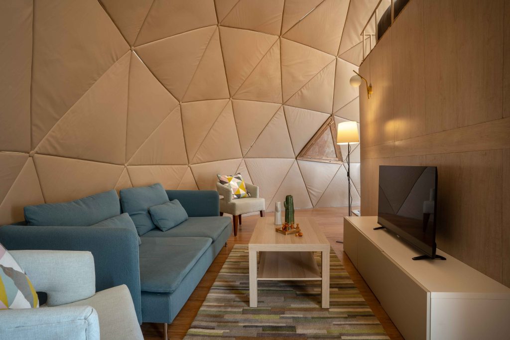 Avalon Domes - Bedroom Lounge Area