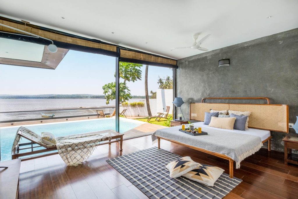 Luxurious bedroom Area - Lohono Stays