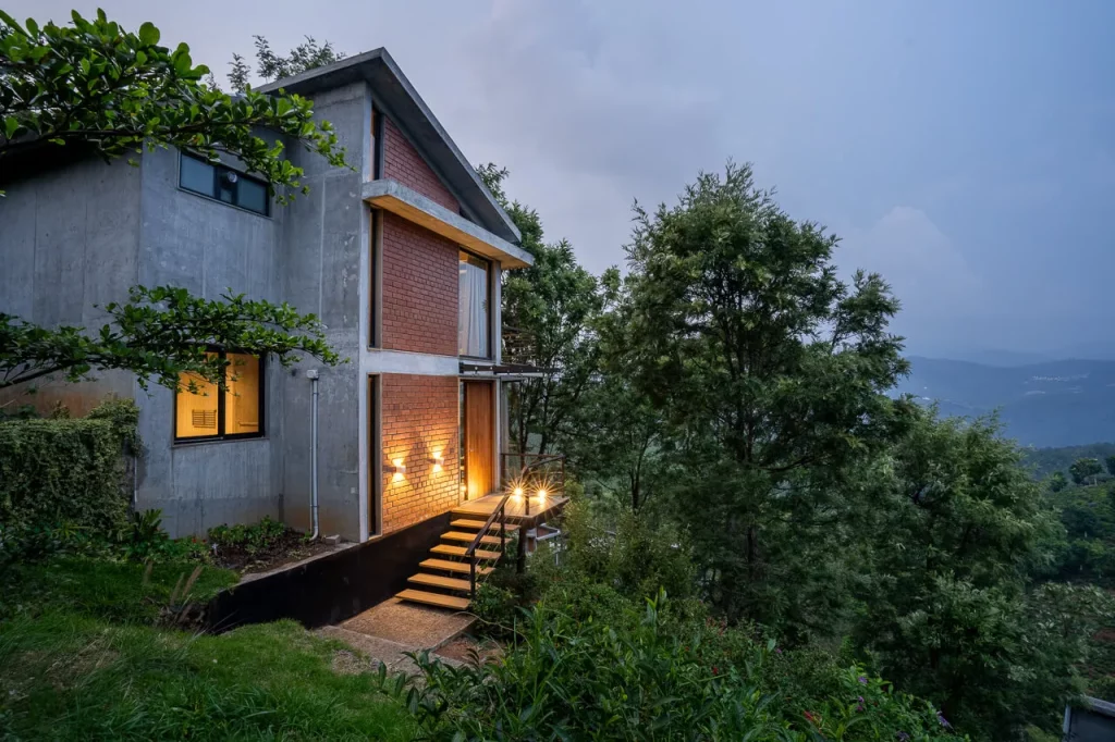 Amani_Villas_8A_Facade_Night