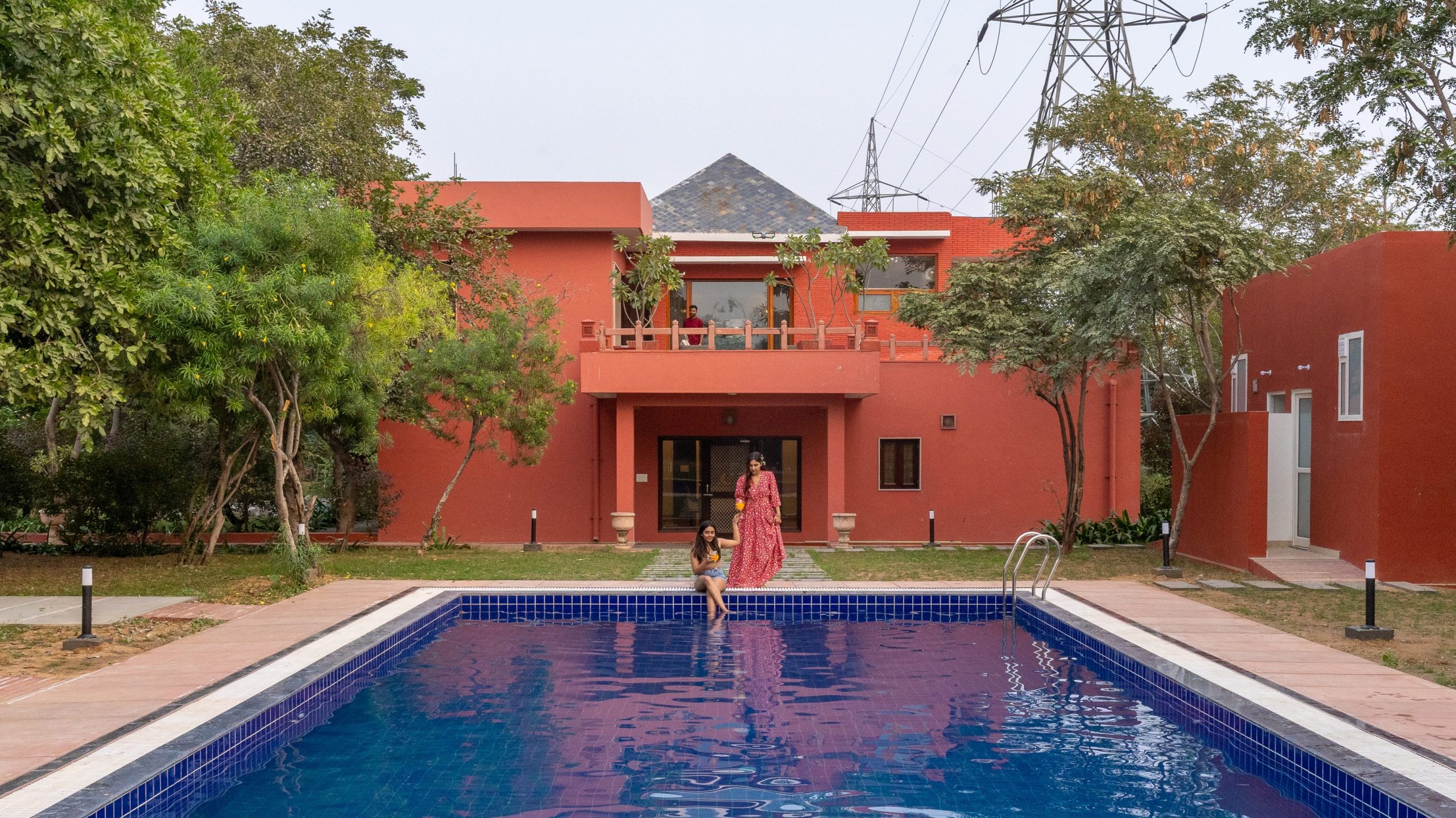 villa in jaipur for summer pool party