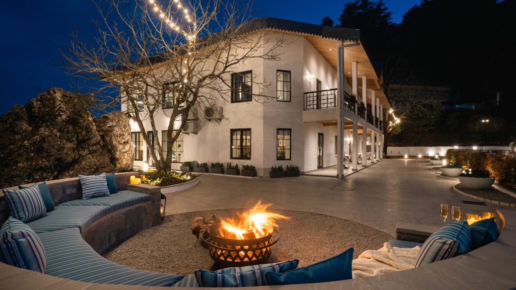 Private villa in Mussoorie with outdoor seating