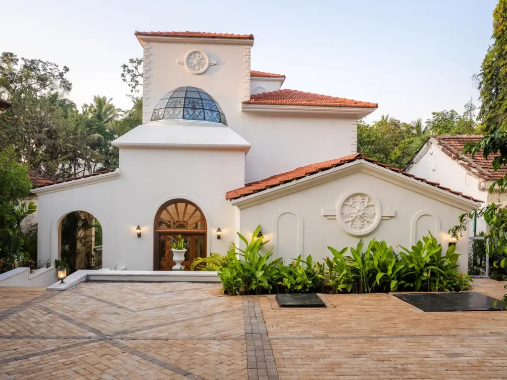 Maraville_Entrance__4_