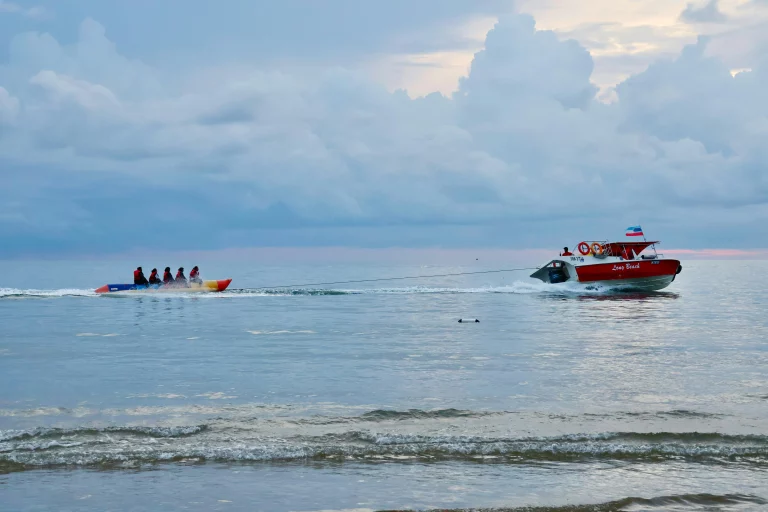 Best Time to Visit Alibag: A Month-by-Month Guide for First Timers