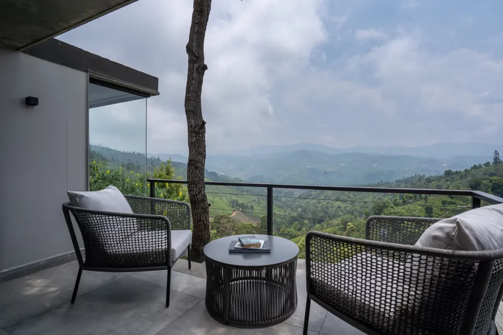 Balcony_1