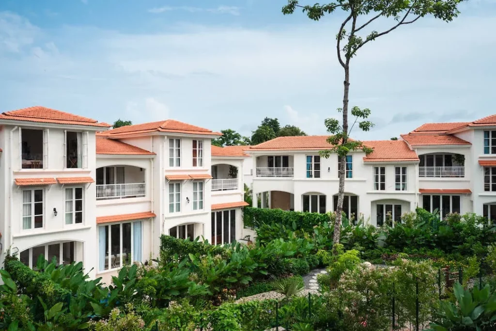 moira villas luma collection