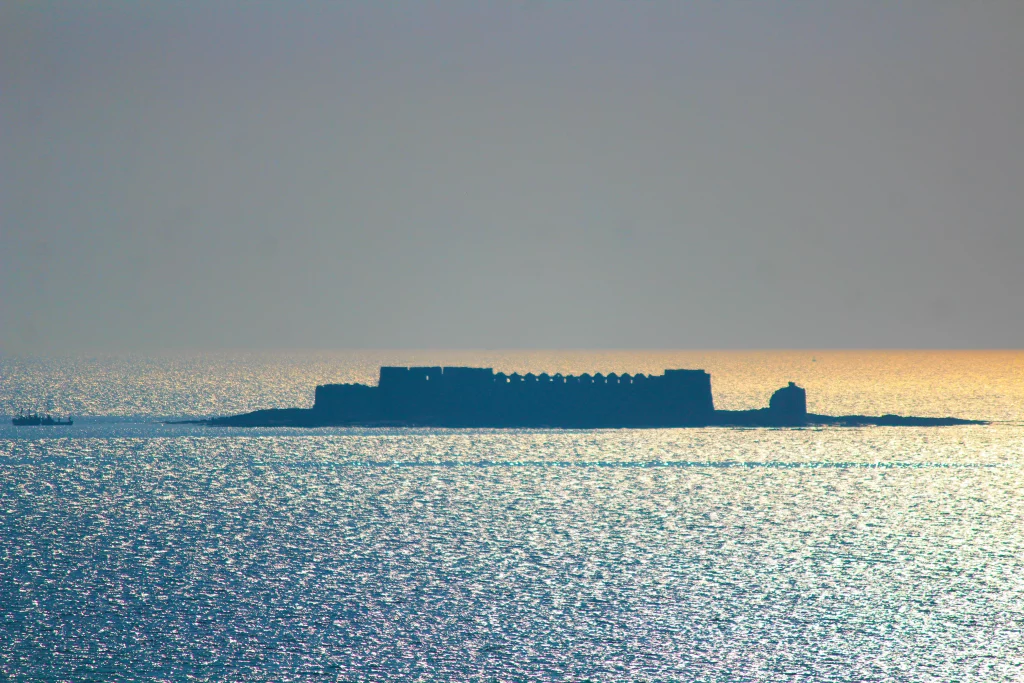 padmadurga-fort-alibaug