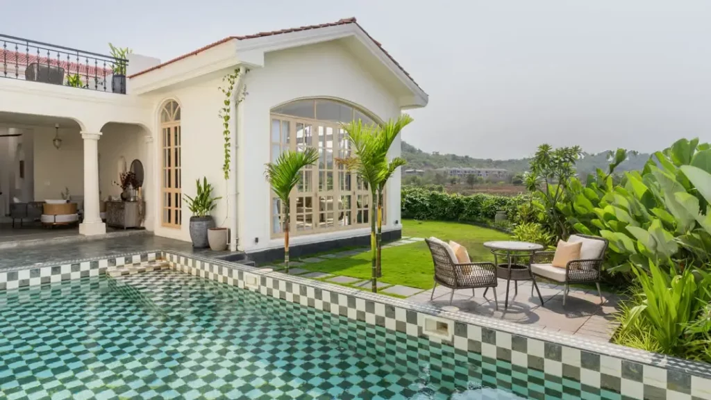 Enia-Villa-D-Swimming-Pool