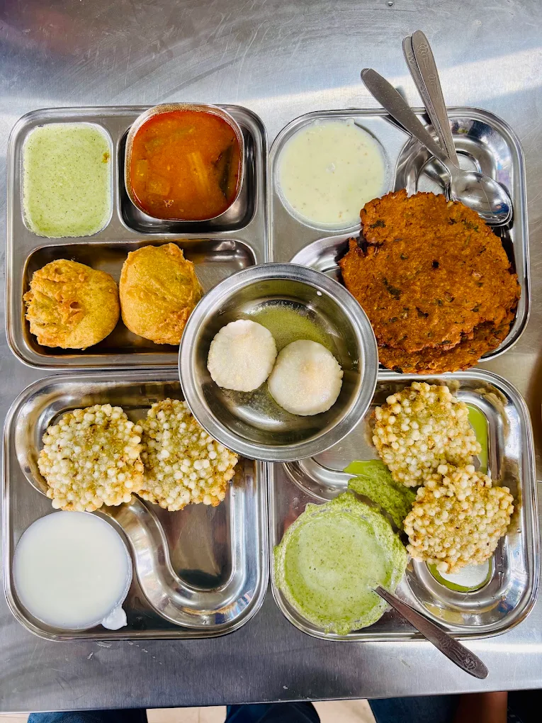 Manashakti Ruchi Prayog Restaurant lonavala